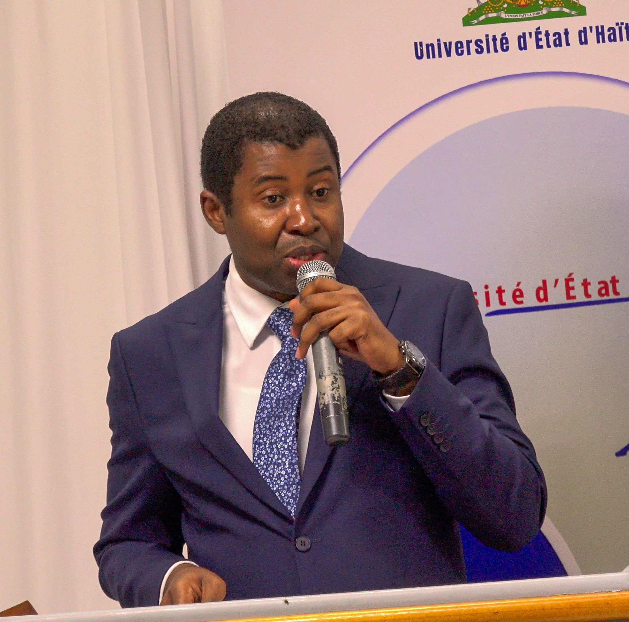 Troisième conférence magistrale du Rectorat de l'UEH : l'avenir constitutionnel d'Haïti en débat